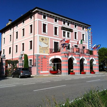 Dogana Vecchia - Hotel & Residence B&B Ristorante & Pizzeria Trivignano Udinese Extérieur photo