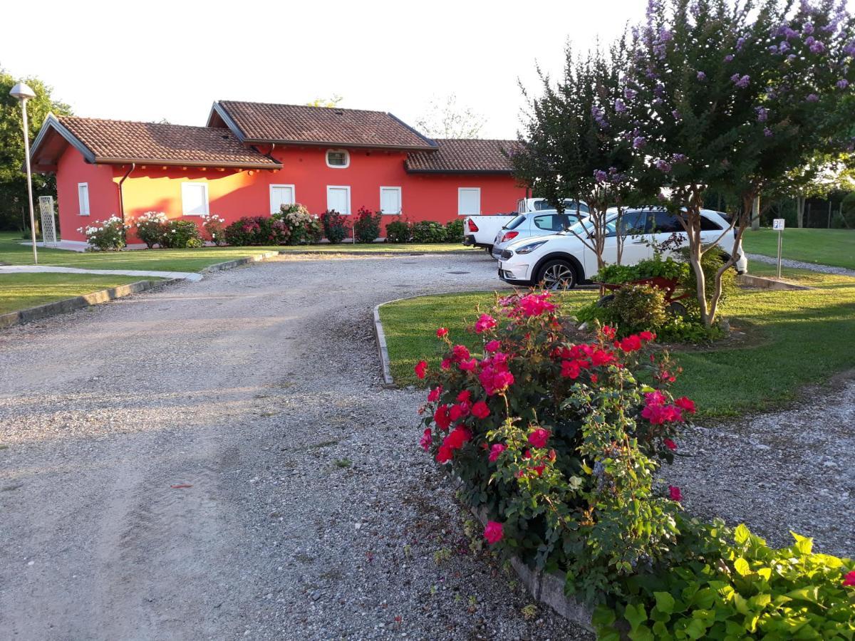Dogana Vecchia - Hotel & Residence B&B Ristorante & Pizzeria Trivignano Udinese Extérieur photo