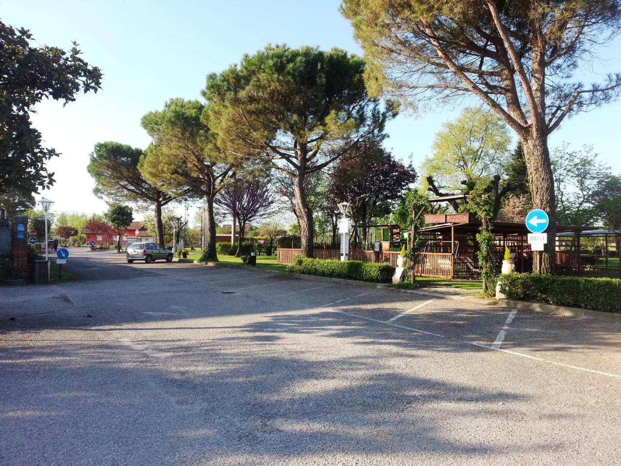 Dogana Vecchia - Hotel & Residence B&B Ristorante & Pizzeria Trivignano Udinese Extérieur photo